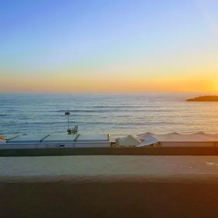 The Shore @ Baiabeach - Waterfront 에스피뇨